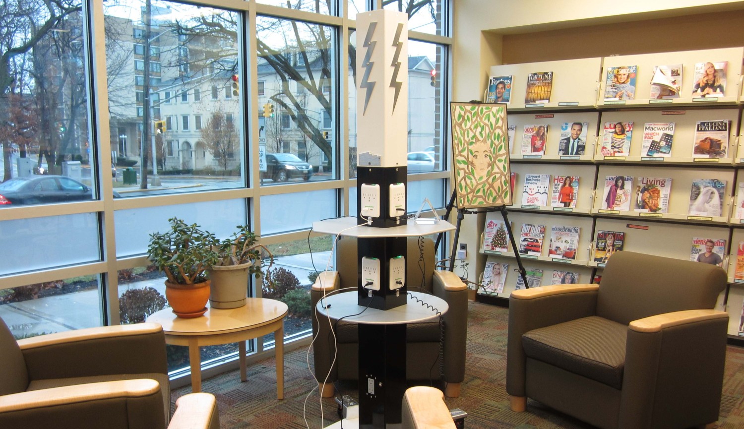 Gallery Lightning Charging Station